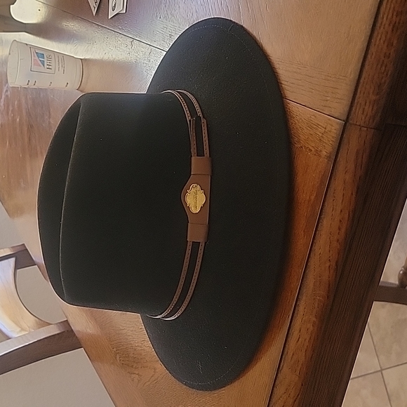 Adventure hat - Picture 2 of 4